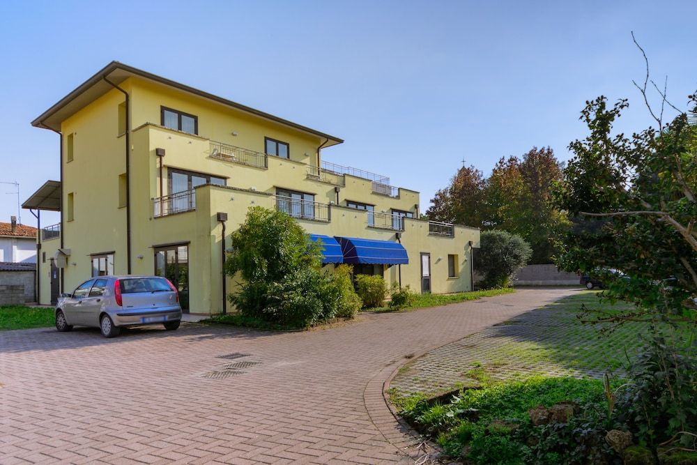 Hotel Sandron