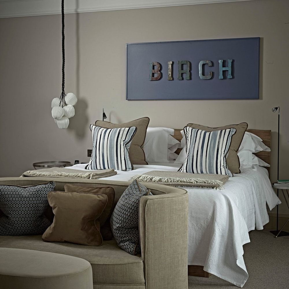 Foxhill Manor