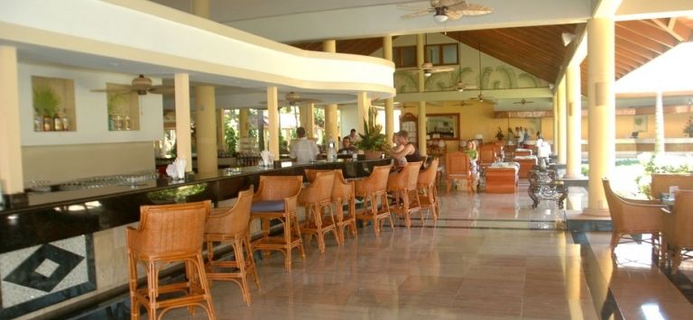 Grand Palladium Palace Resort & Spa