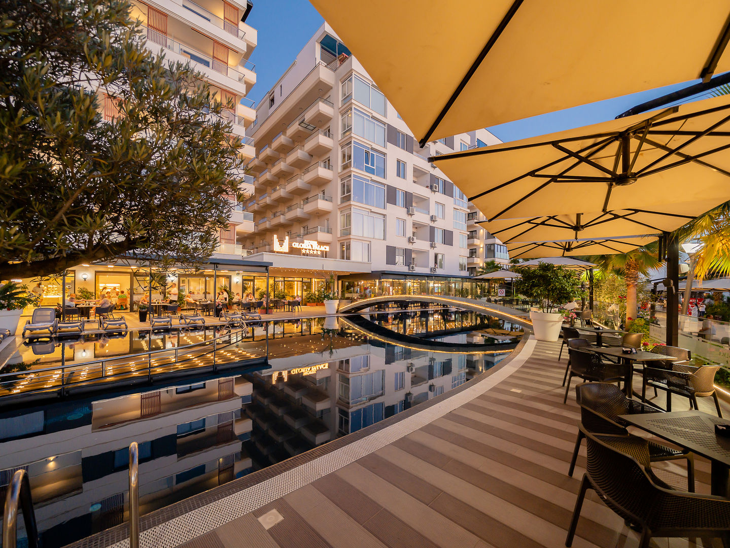 Gloria Palace