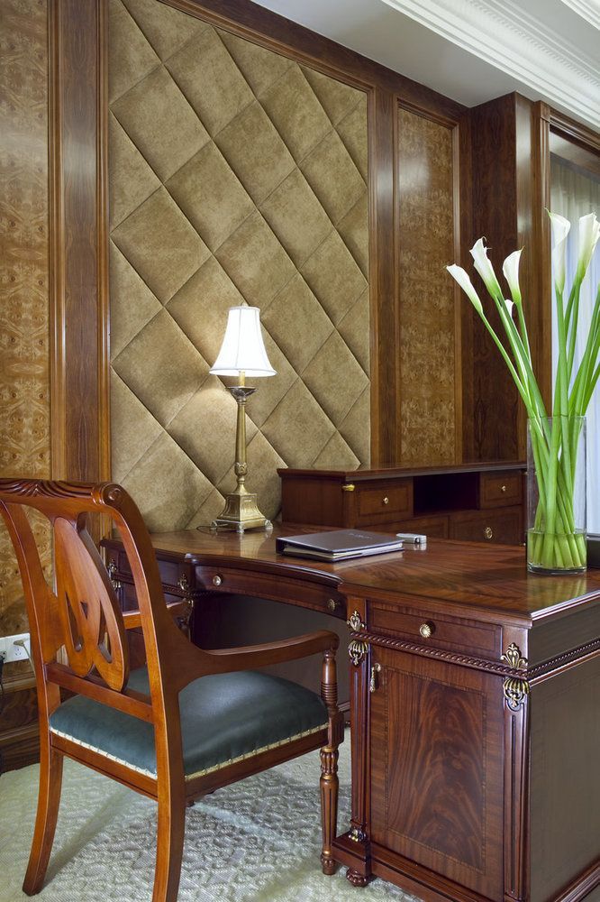 Gladden Hotel