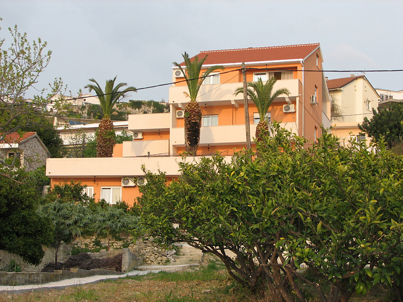 Villa Luketa