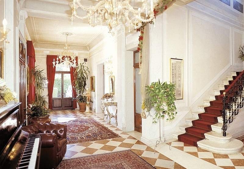 Villa Stucky