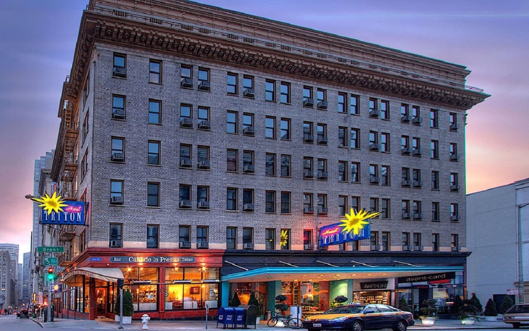 Hotel Triton