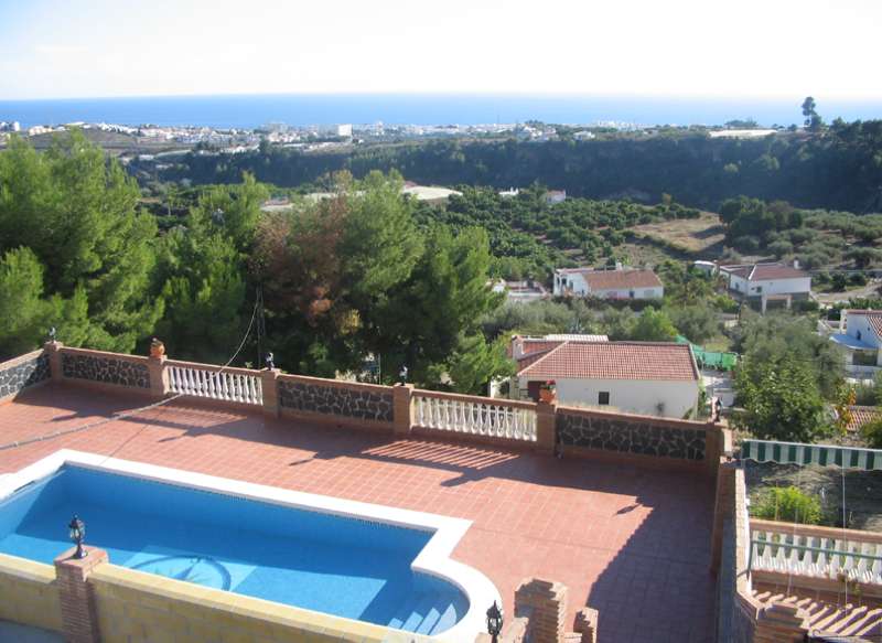 Nerja Azul