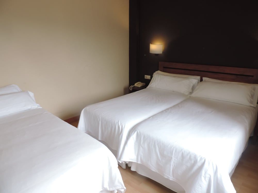 Puerta De España