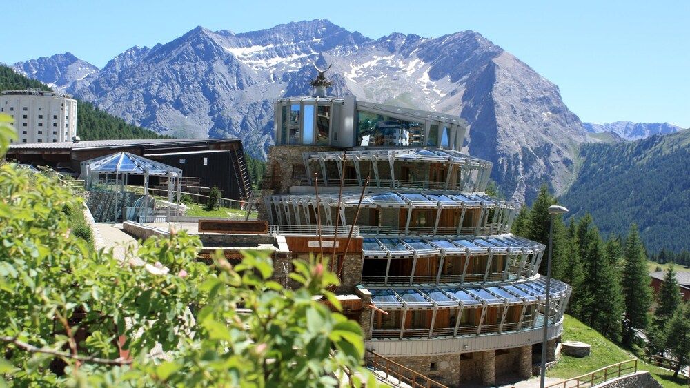 Shackleton Mountain Resort