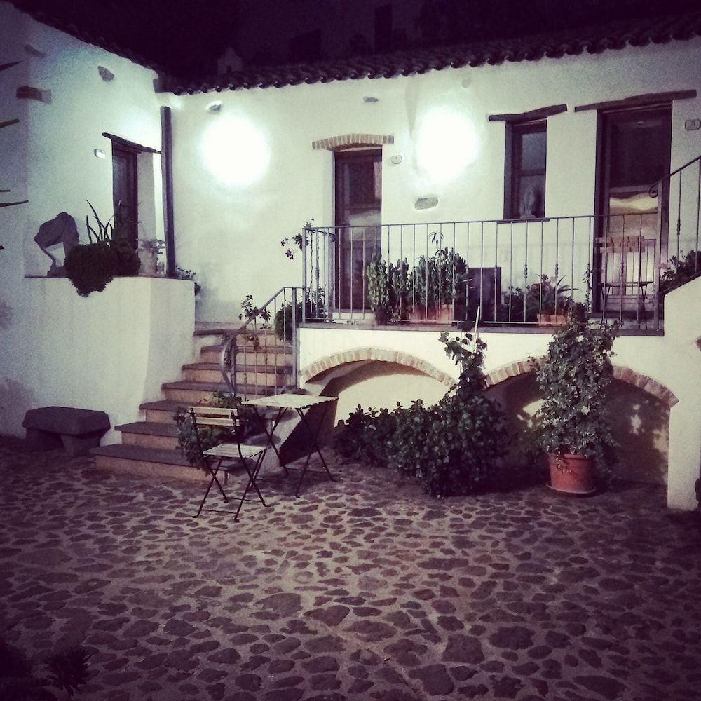 Antico Borgo