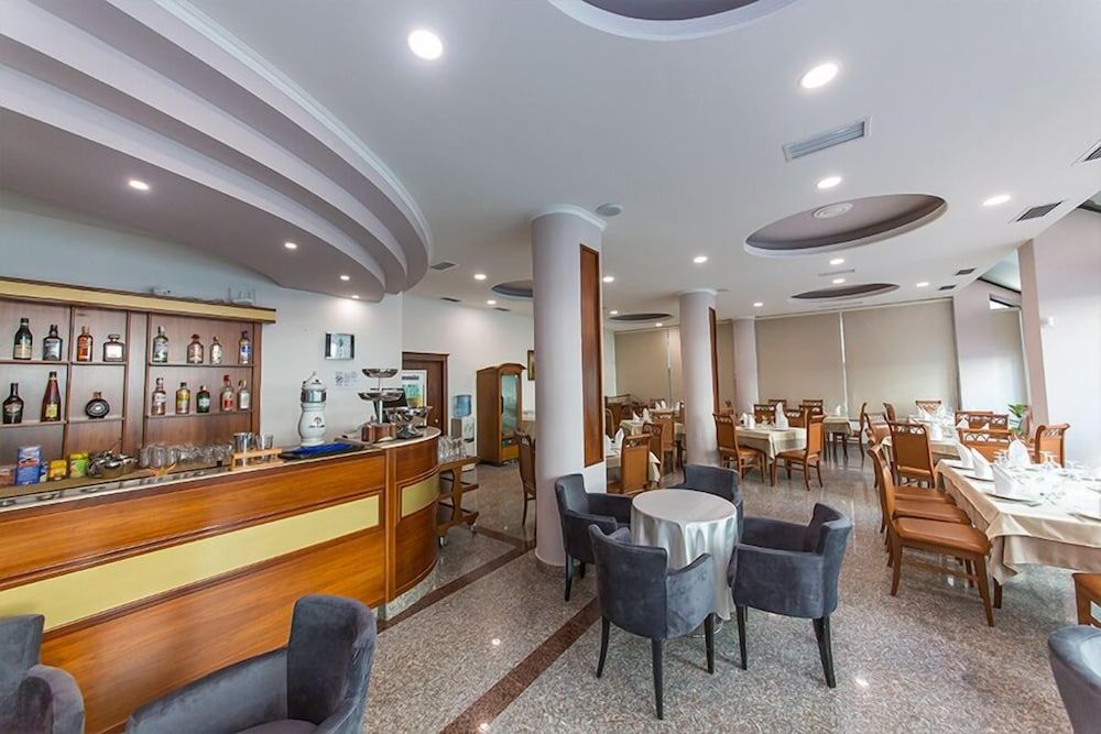 Lumera Hotel