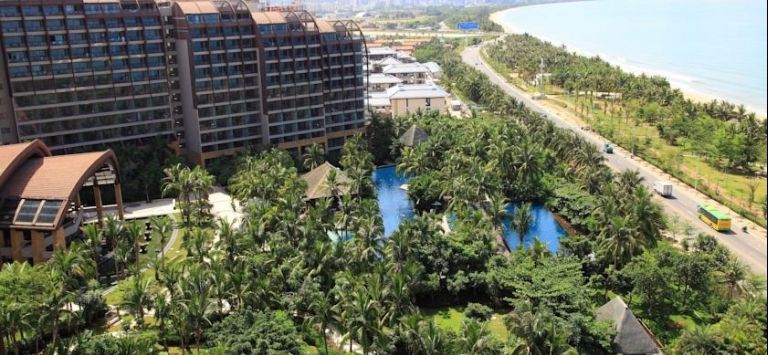 Pullman Oceanview Sanya Bay Resort & Spa