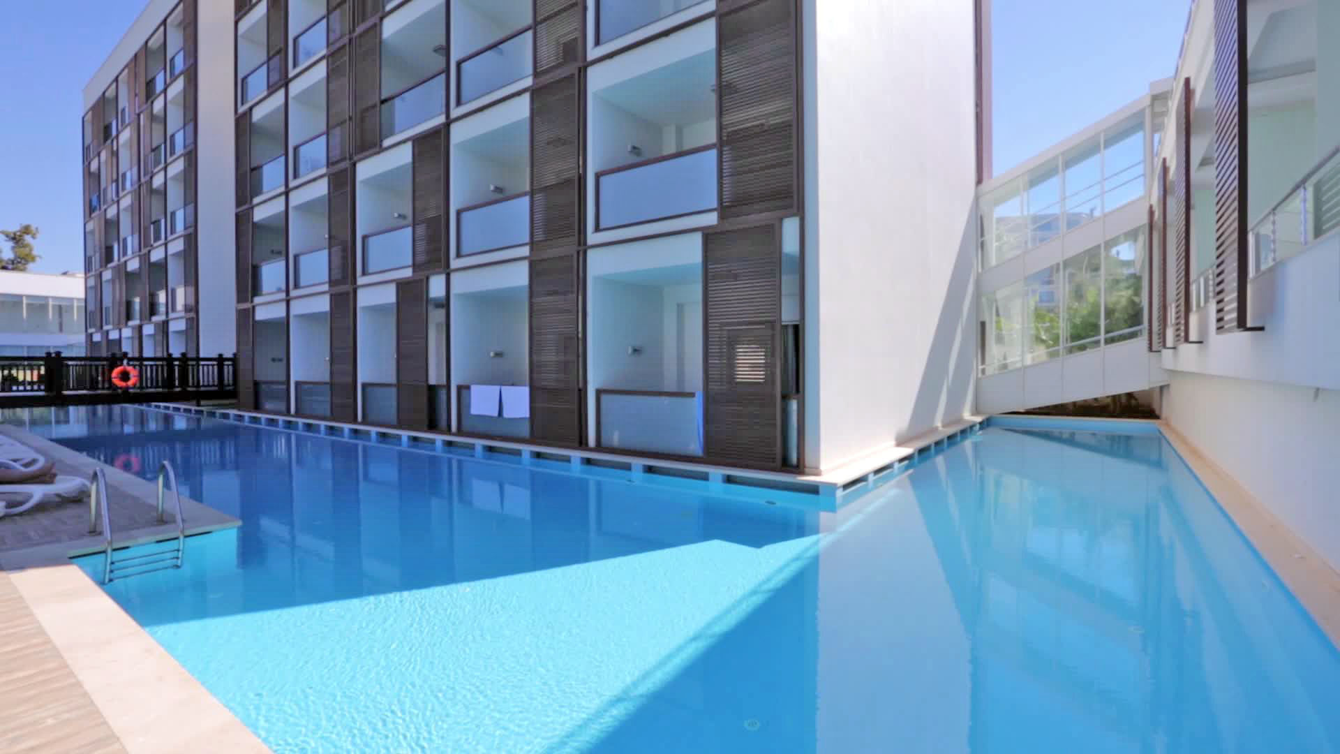 Lonicera West Hotel