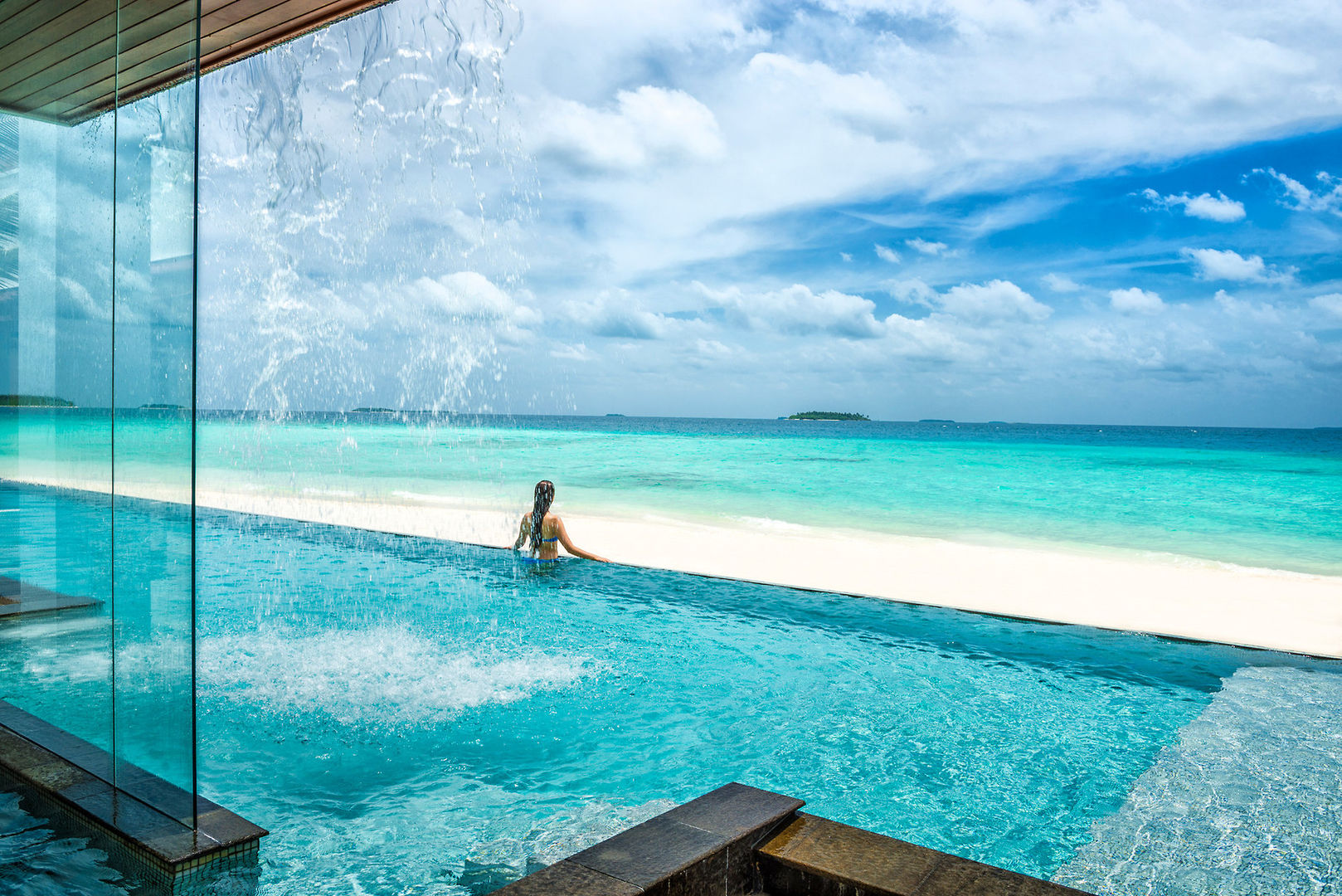 Four Seasons Resort Maldives at Landaa Giraavaru