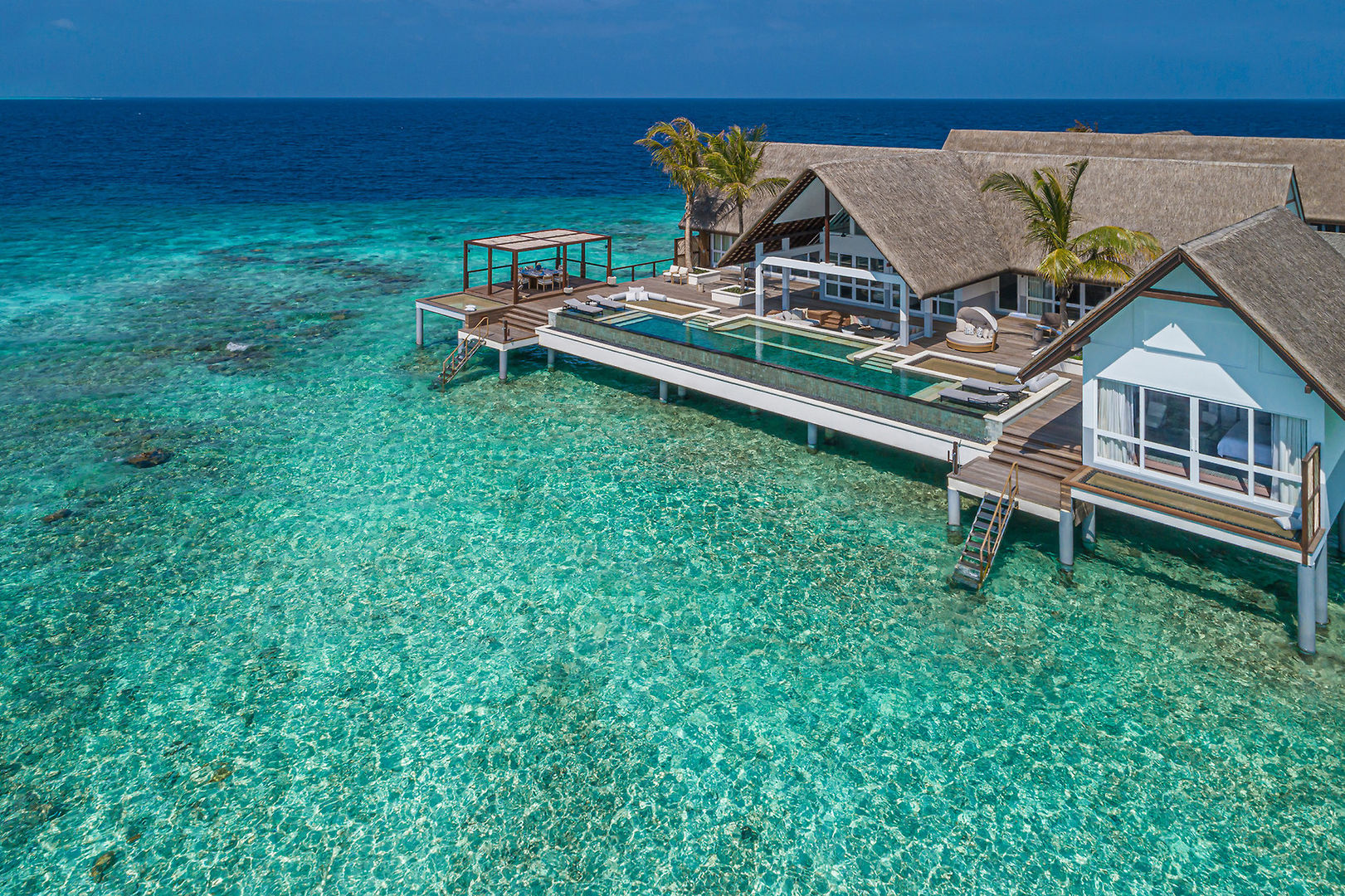 Four Seasons Resort Maldives at Landaa Giraavaru