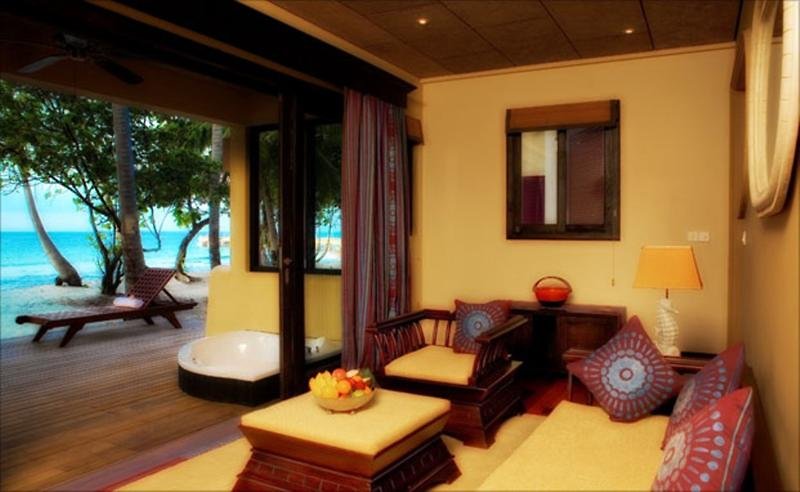 J Resort Alidhoo