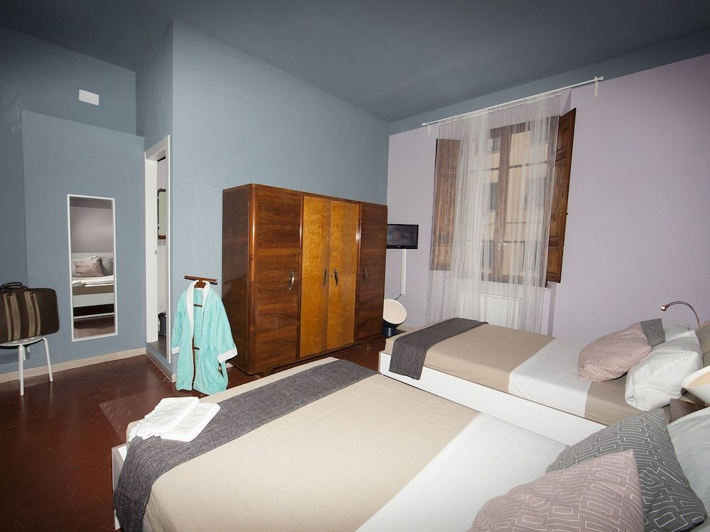 Al 28 B&B