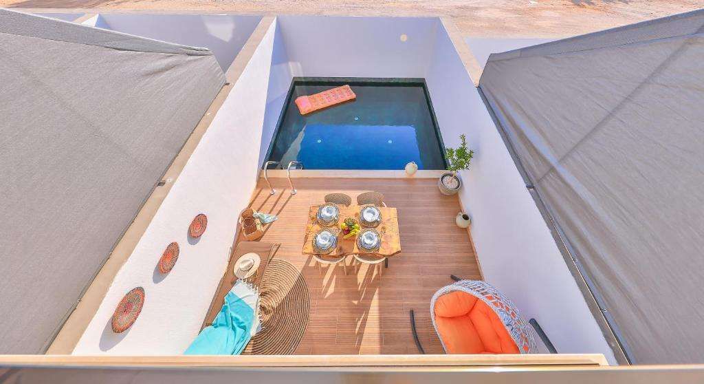 Villa Ay