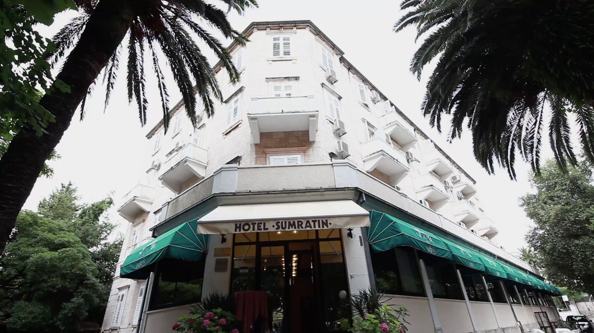 Hotel Sumratin