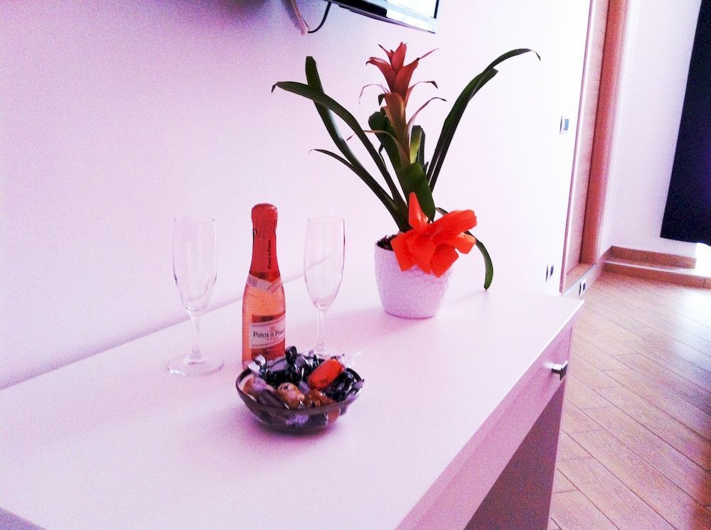 Bovio Modern Suite