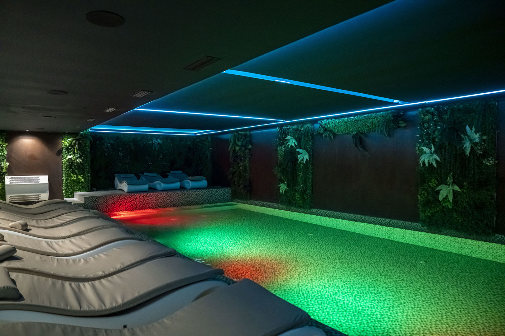 Henry Resort & Spa