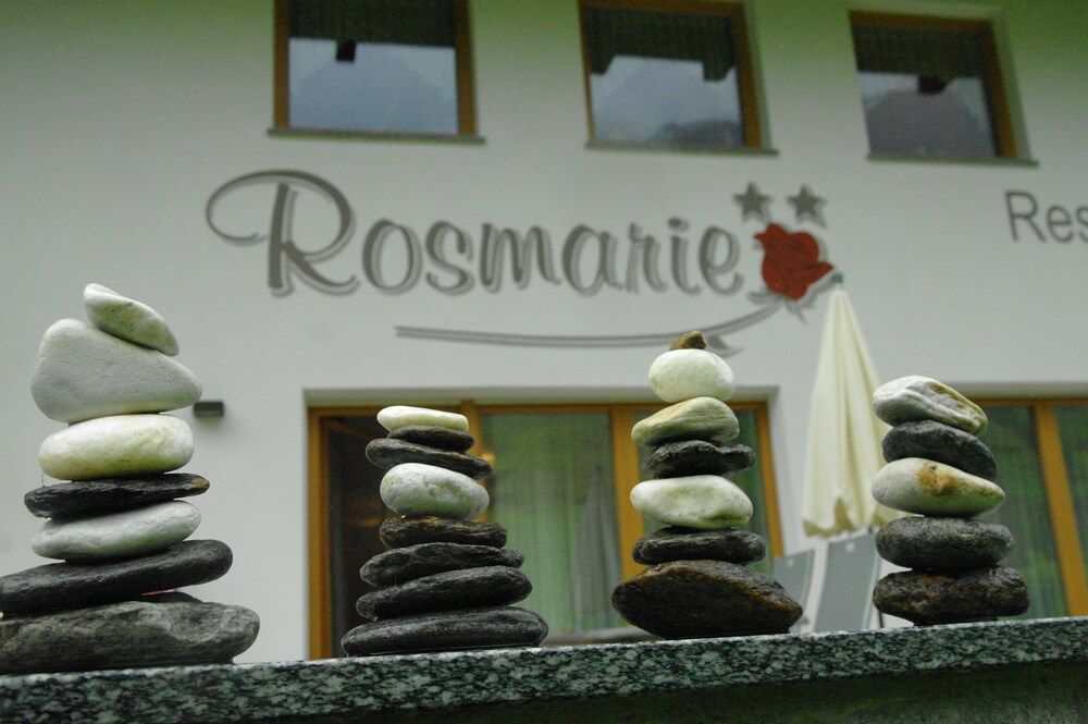 Rosmarie Hotel Restaurant