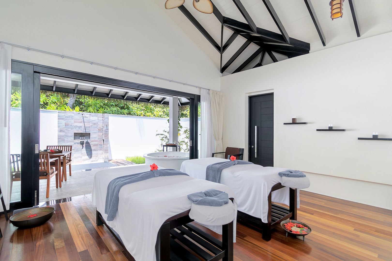 Noku Maldives, Vignette Collection