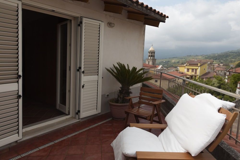 La Casa Sui Tetti Da Pina