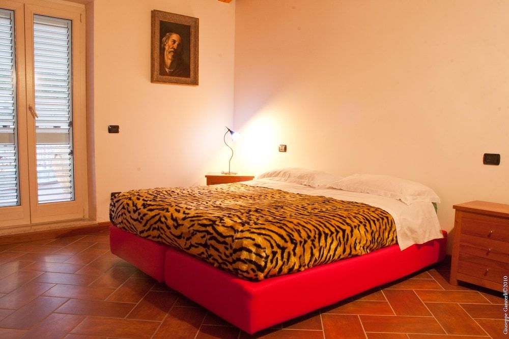 La Casa Sui Tetti Da Pina