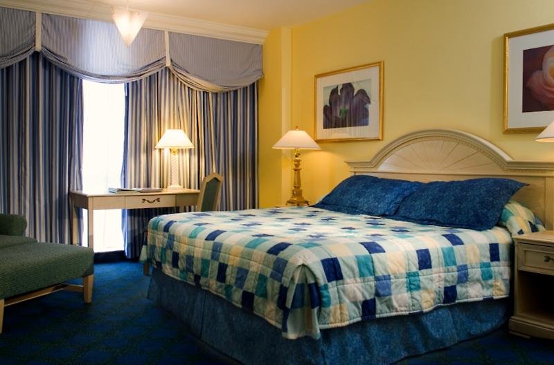 Miami Beach Resort & Spa