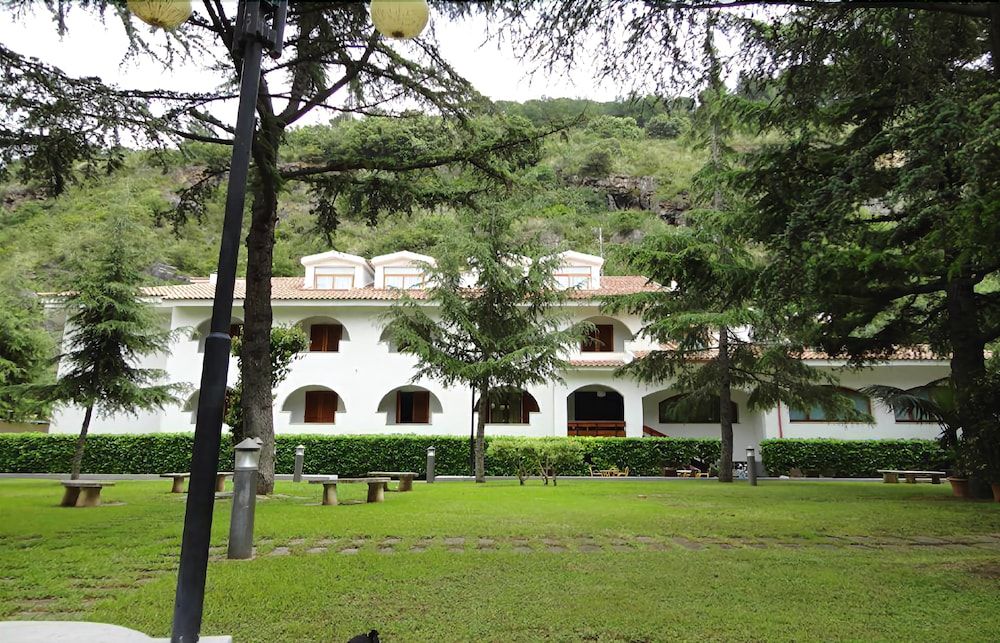 Villaggio Turistico La Mantinera