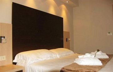 Aiglon Hotel