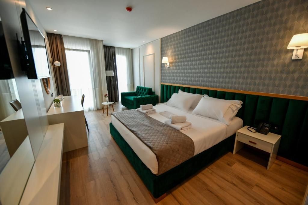 Iliad Hotel