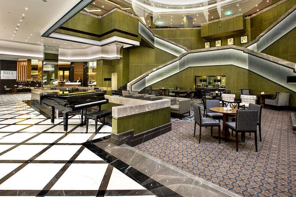 Ayla Grand Hotel