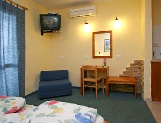 Manara Lodge
