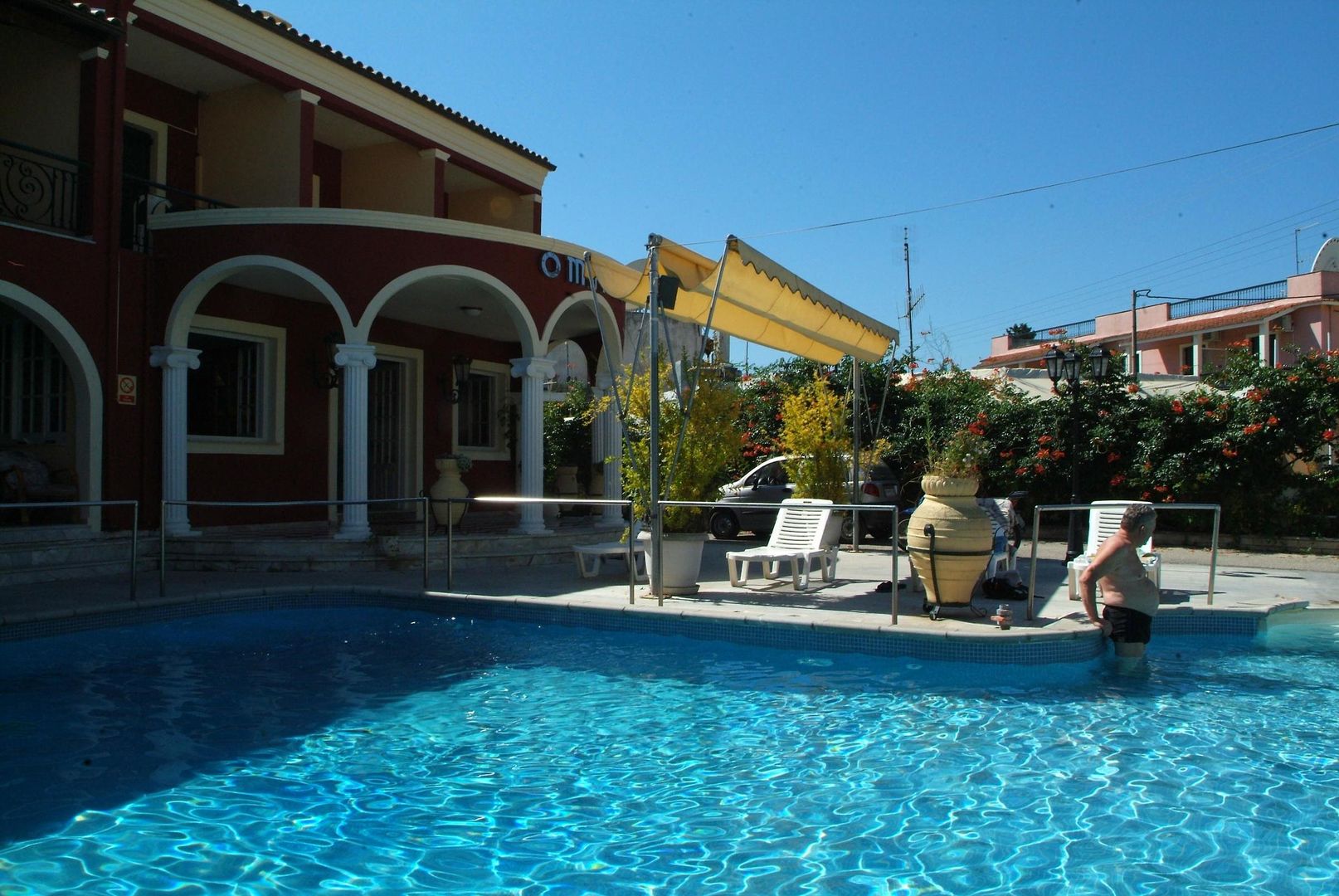 Opera Blue Hotel