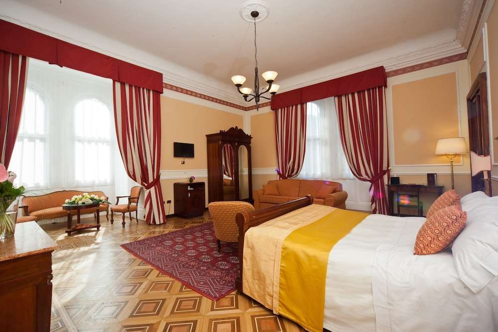 Hotel Bristol Palace