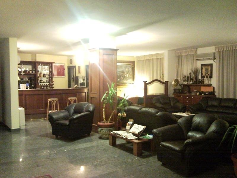 Ascot Lodging