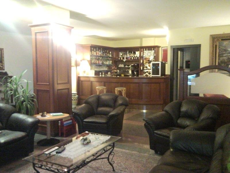 Ascot Lodging