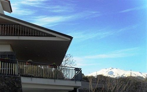 Etna Hut