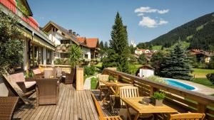 Helmhotel