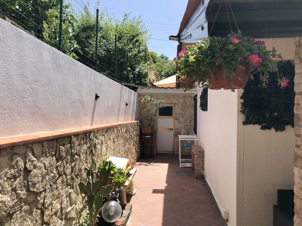 Blu Silence House Brucoli