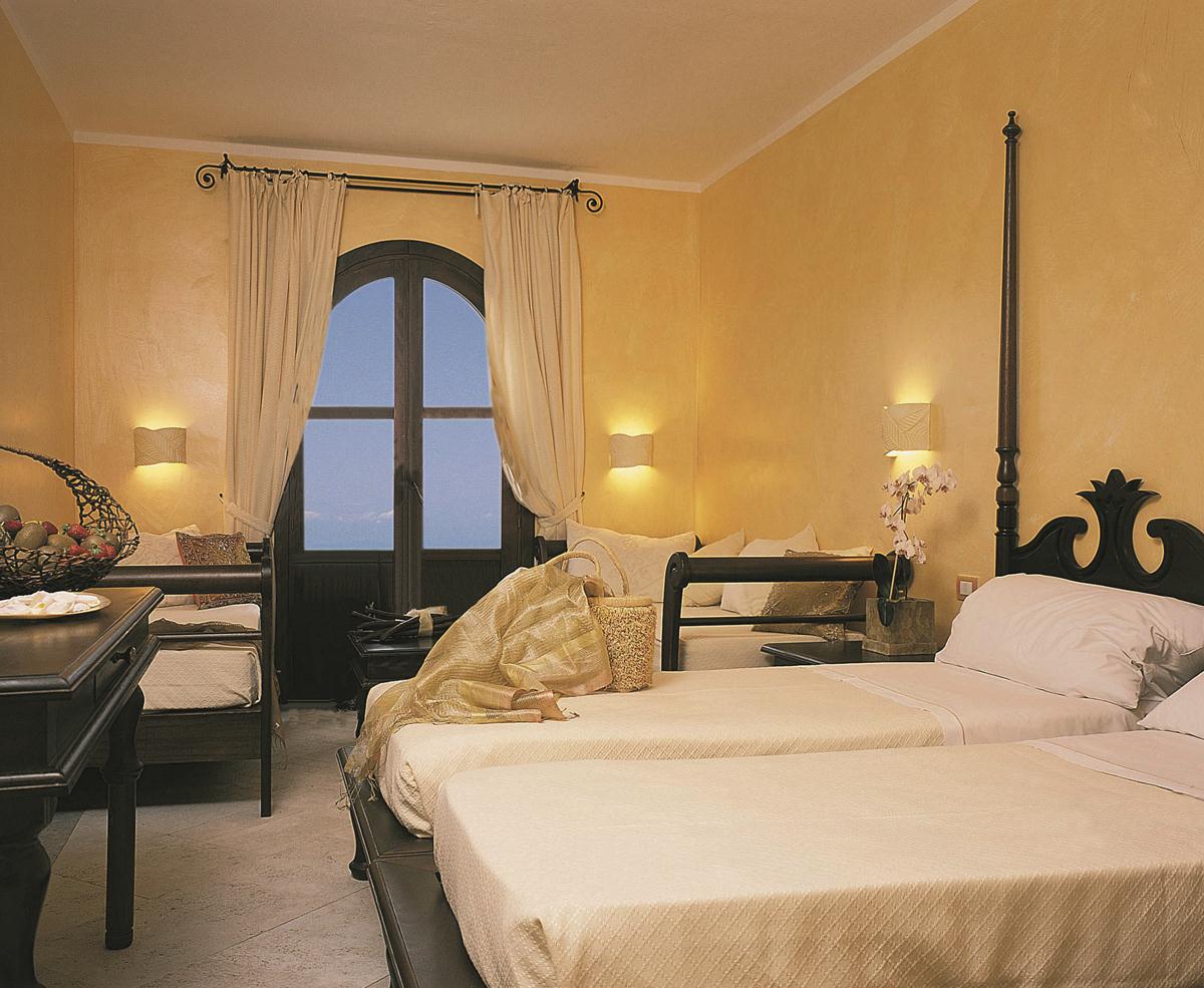 Phi Hotel Sighientu