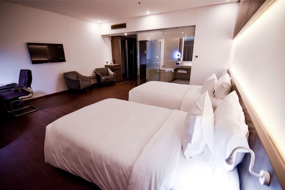 Central Park Hotel