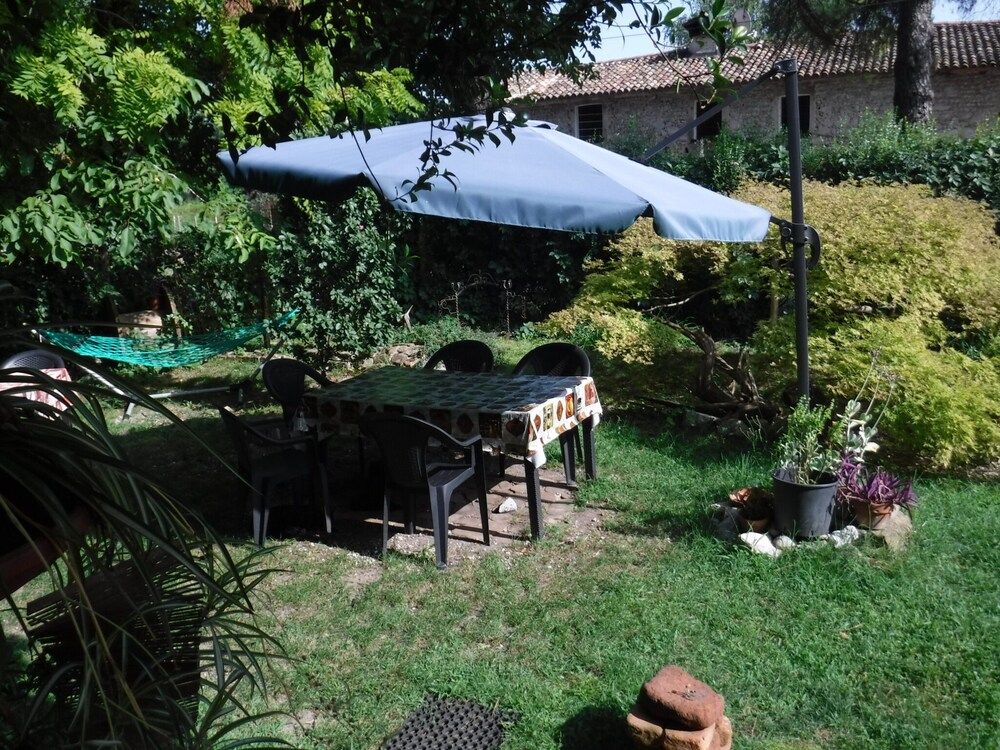 B&b23