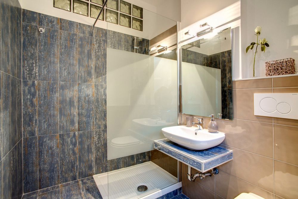 Vatican Rooms Cipro