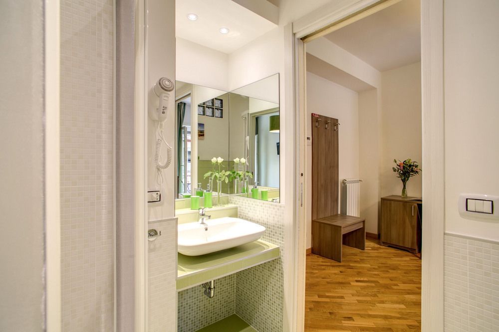 Vatican Rooms Cipro