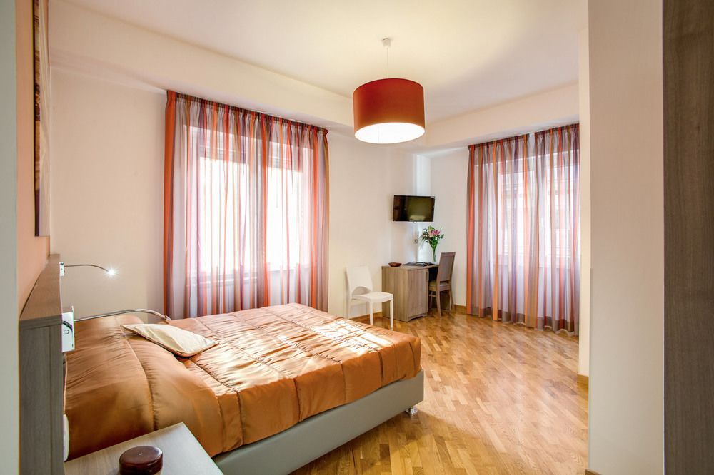 Vatican Rooms Cipro