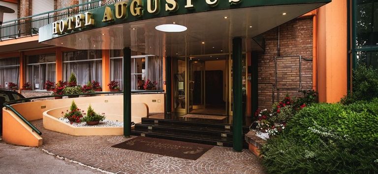Hotel Augustus