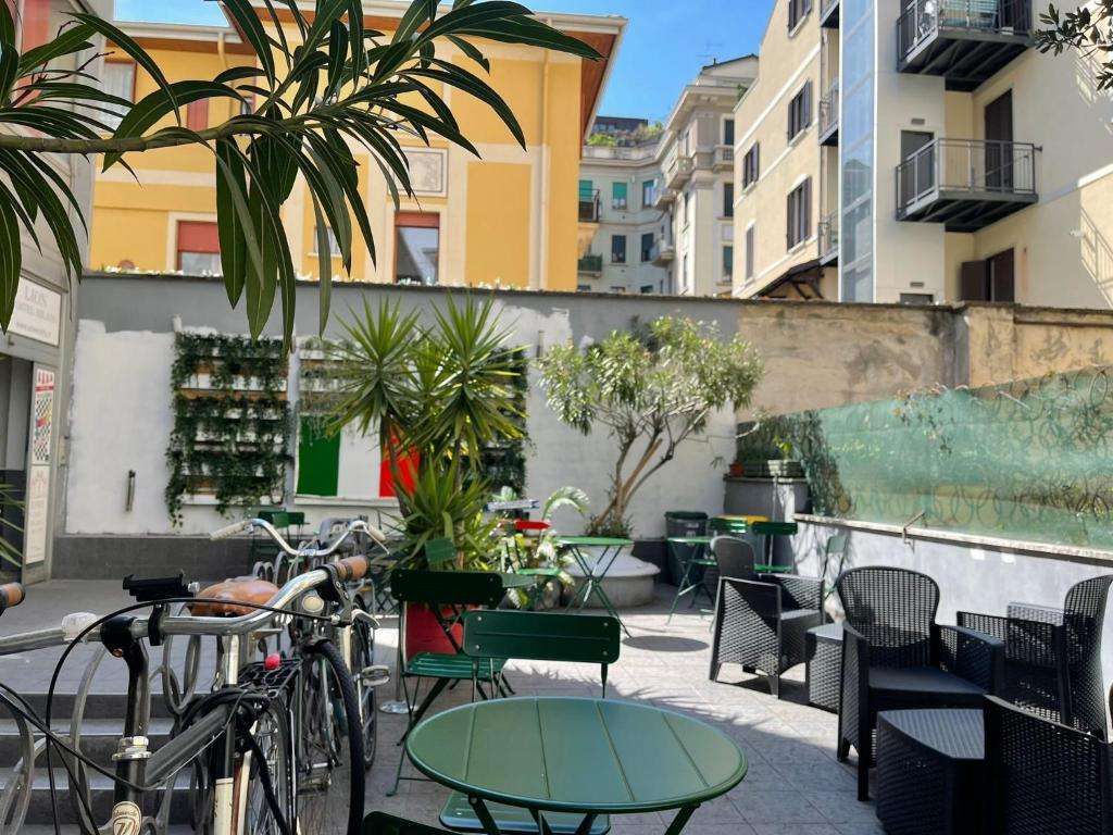 Lion University & Youth Hostel Milano