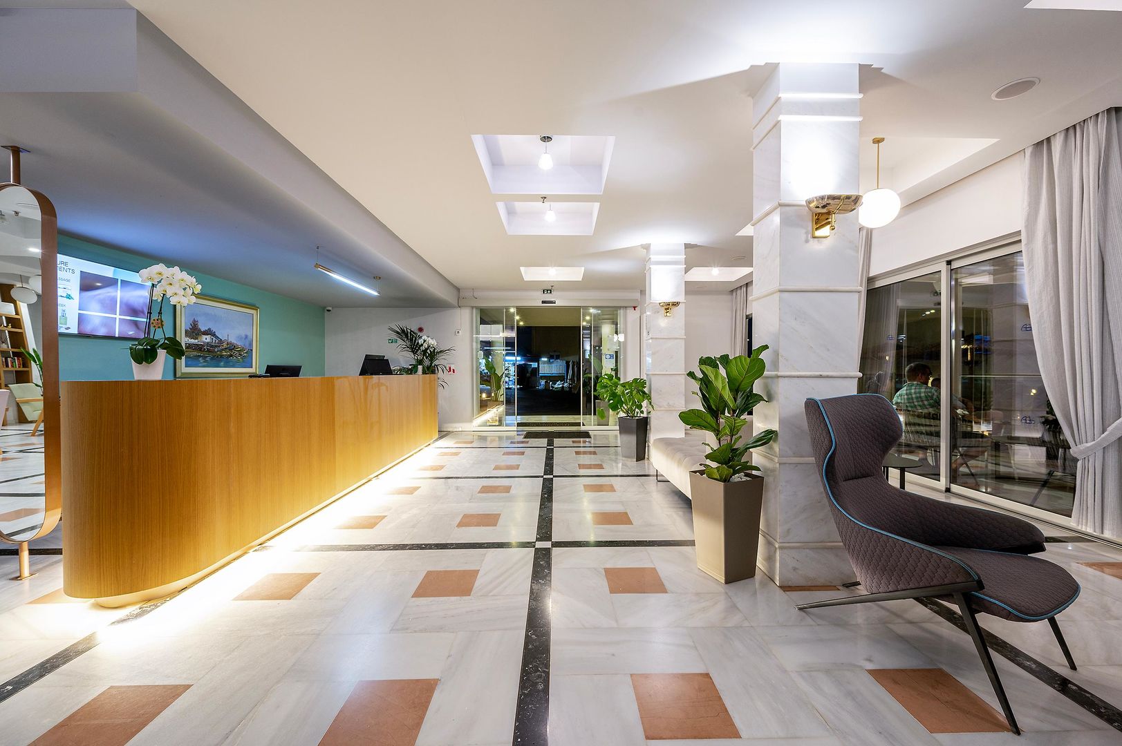 Adele Beach Hotel