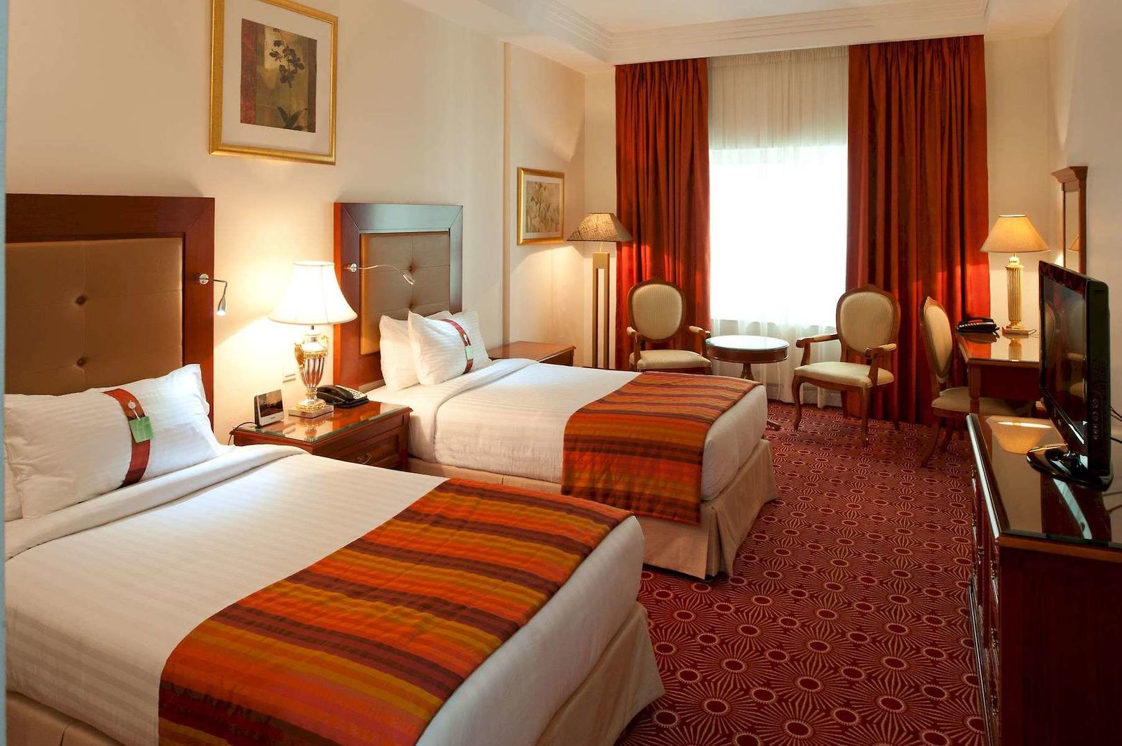 Sunday Hotel Holiday International Dubai